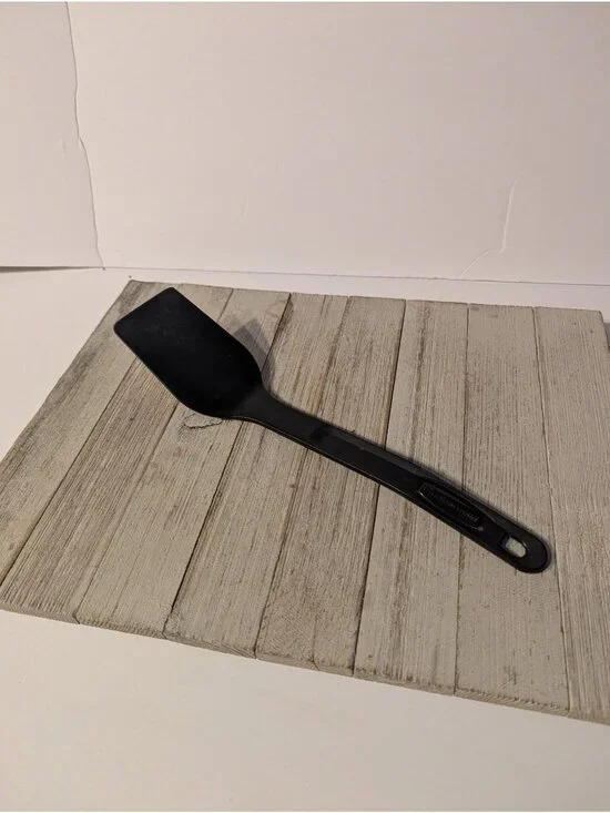 Vintage Rubbermaid Nylon Solid Spatula Turner Flipper Black 1971 Sturdy 12