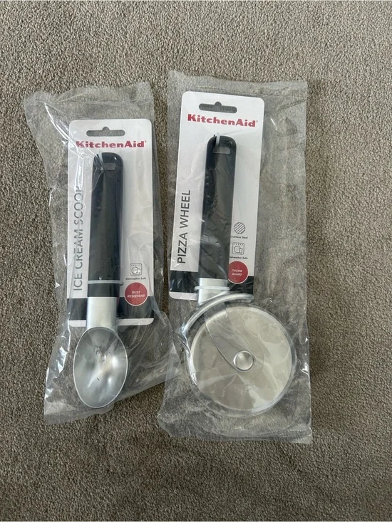 KitchenAid Black Ice Cream Scoop & Pizza Wheel