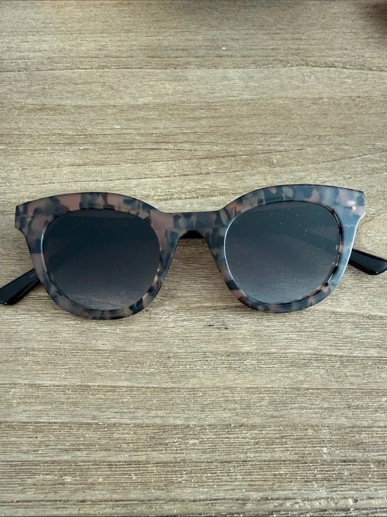 Tortoiseshell Sunglasses - pink Brown Pattern