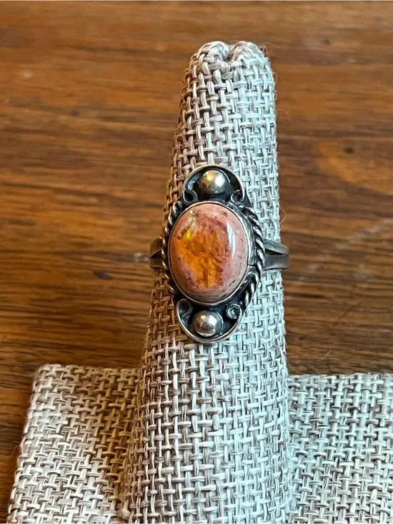 Vintage Native American Sterling Silver Amber Oval Ring