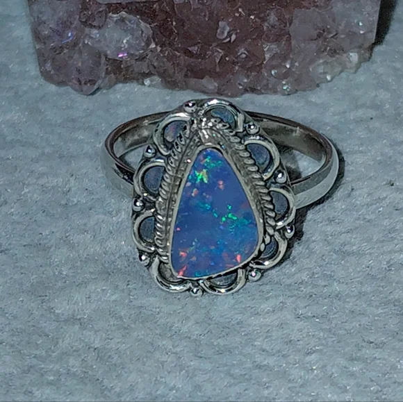 Elegant Australian Opal Silver Ring Size 7.5