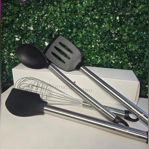 Young‎ Living Black Kitchen Utensil Set