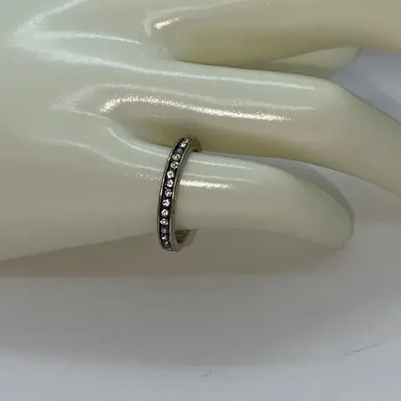 Antiqued Silver-Tone Clear Rhinestone Band Style Ring Women's Size 6.5