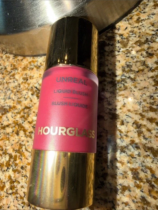 Hourglass UNREAL IN CRAFT LIQUID BLUSH