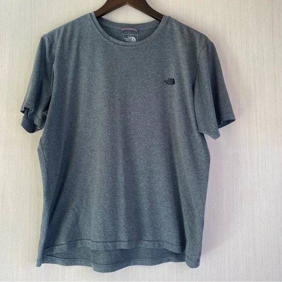 The North Face Men’s Graphic Crew Neck Short Sleeve T-Shirt Gray Size Medium