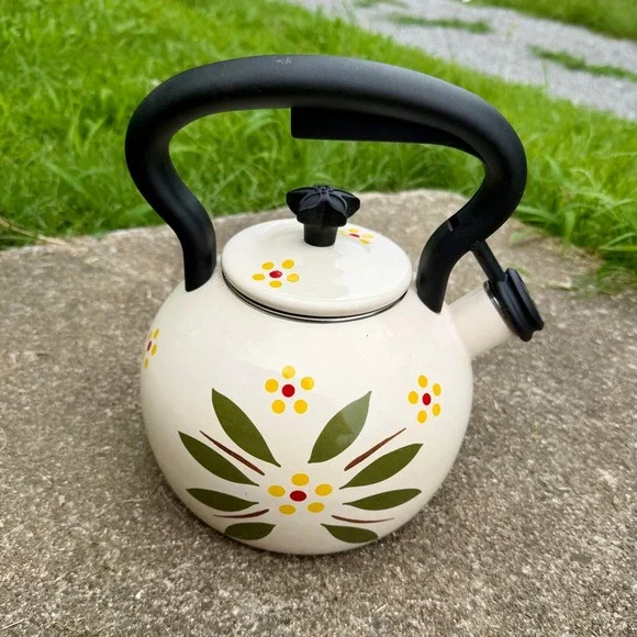 Temp-tations by Tara Old World Floral Enamel‎ Whistling Tea Kettle Cream 2qt