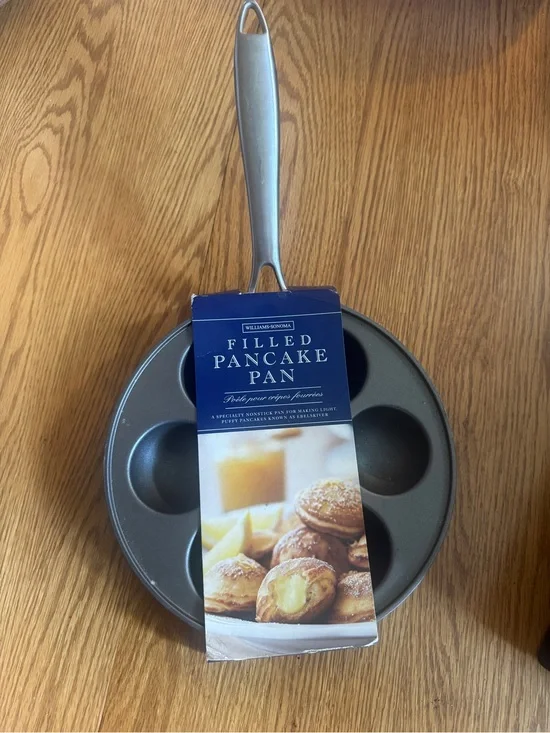 Williams Sonoma Nonstick Filled Pancake Pan