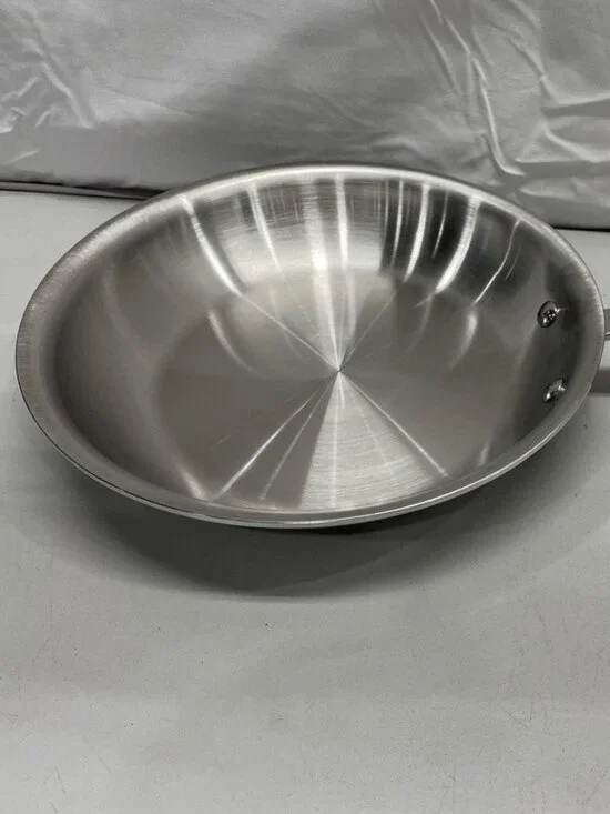 All-Clad D3 Stainless Steel 3-Ply Bonded 8