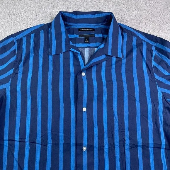 Banana Republic Shirt Mens‎ XL Blue Stripes Short Sleeve Camp Loop Collar