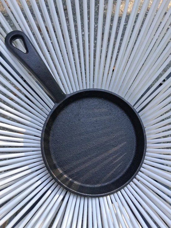 Cast Iron Skillet Mini 5