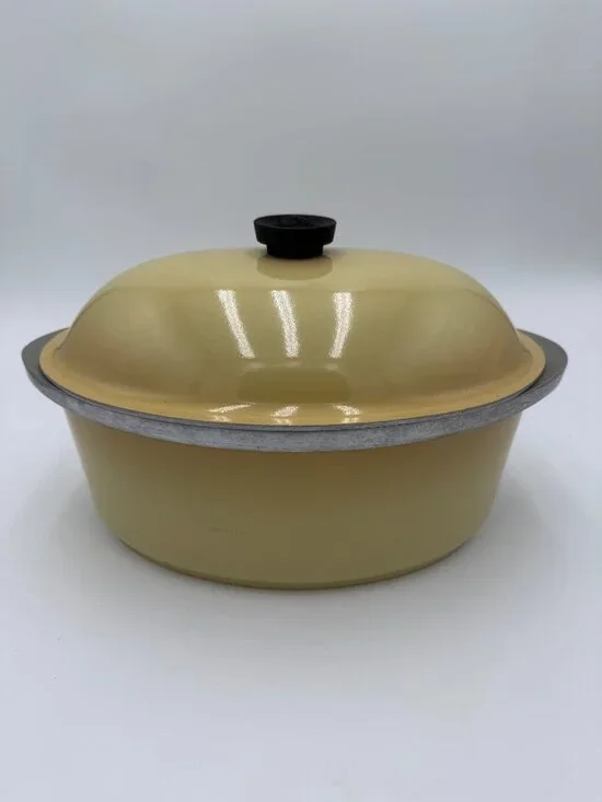 Vintage Club Cookware Yellow Harvest Gold Auminum Dutch Oven Roaster Lid