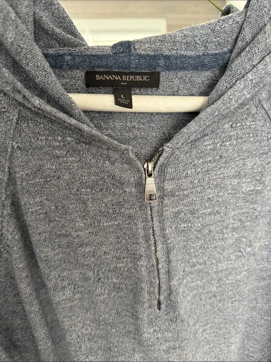 Banana Republic Men's Heather Light Blue Zip-Neck Sweater 20% off 2 or more