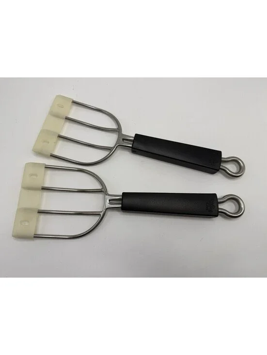 Meat Lifter Forks Pampered Chef Kitchen BBQ Roast Tools 2715 Set of 2 Heavy Duty