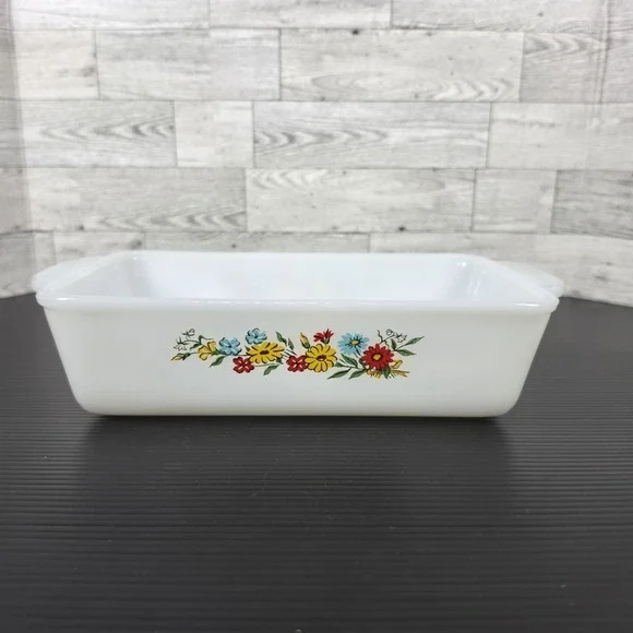 Floral Fire‎ King 409 Milk Glass  1 Qt Colorful  Loaf Casserole Dish