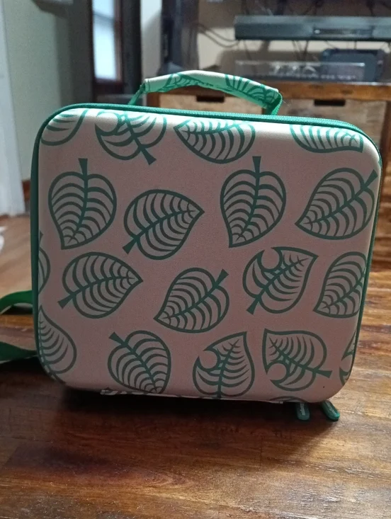 Green Leaf Animal Crossing Nintendo Switch (One) Traveling Cass