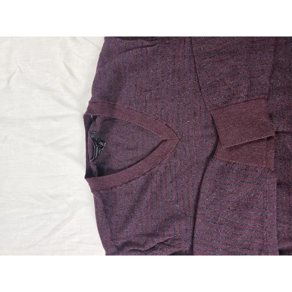 Banana‎ Republic Sweater Mens Medium Purple Merino Wool V Neck Stripe Pullover