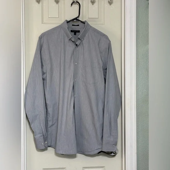 Banana Republic Large Men's Light Gray Dress Shirt Stretch Cotton