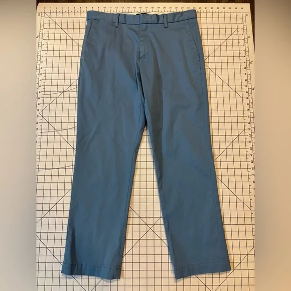 Banana‎ Republic Men’s Size 35/30 Blue Tailoring Performance Aiden Chinos