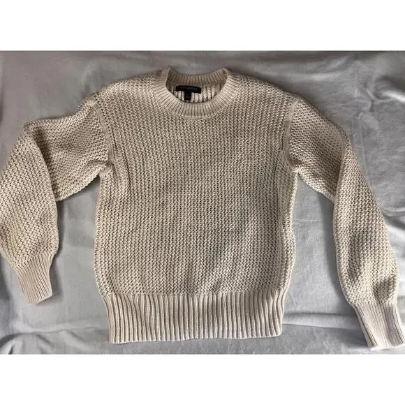 Banana Republic Cream Knit Sweater -‎ Small