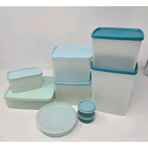 VINTAGE TUPPERWARE LOT OF 18 FOOD STORAGE TEAL SEAFOAM GREEN STACKABLE 1990s