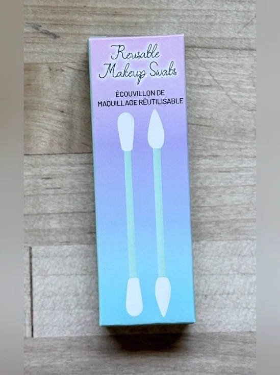 Aria Beauty Reusable Makeup Swabs with Teal Case