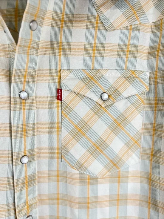 Levi's Western Style Shirt‎ Long Sleeves Size Medium 100% Cotton
