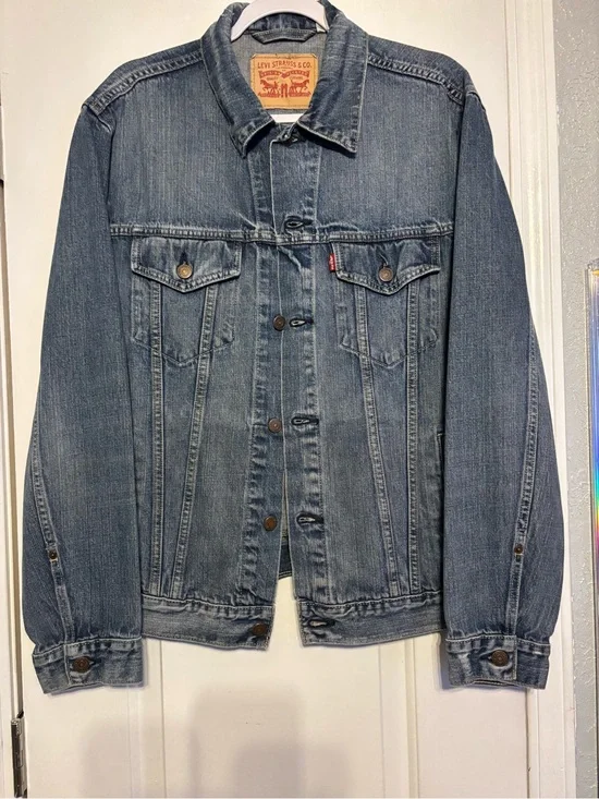 Levi's Light Blue Denim Trucker Jacket