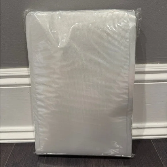 NWT Kitchen Food Storage 8 x 12 Vacuum Seal Bags- 100 bags