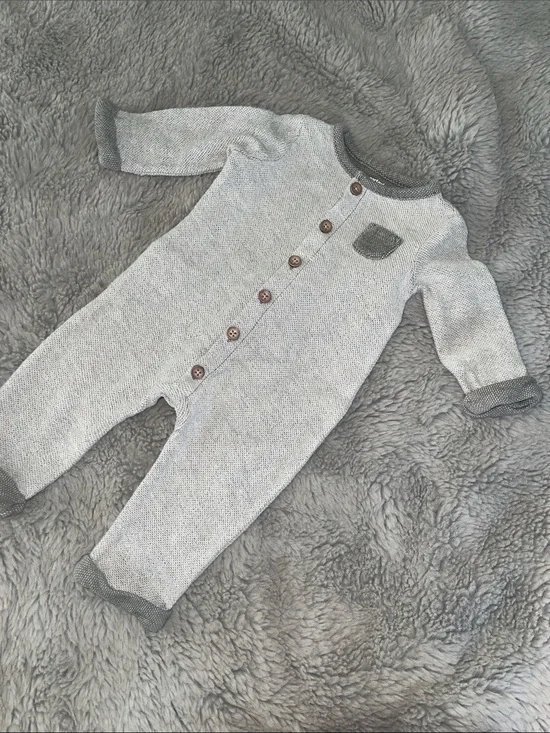 🌈 Carter’s Baby Romper Jumpsuit Sz 3M  Grey Overalls