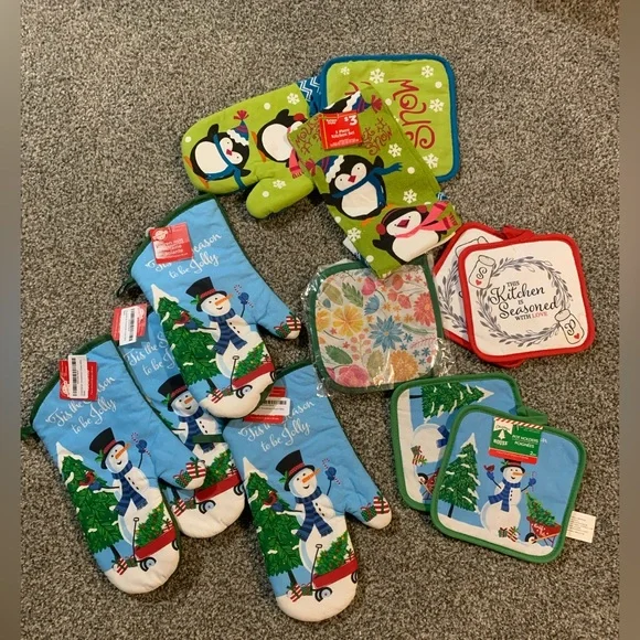 Winter Holiday Christmas Kitchen Hot Pads/Supplies-Hostess Gifts