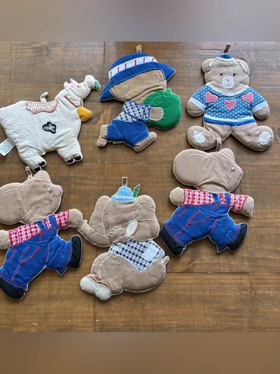 Lot of 6 VTG 1980s Padded Potholders-Elephant, Mouse, Cow, Bear-Cottagecore-NWT