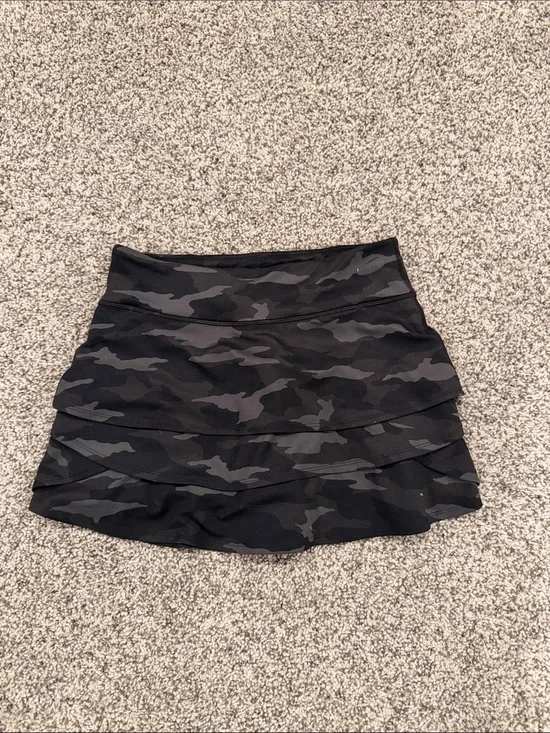 Athleta Girls Black Gray Camo Tiered Skort