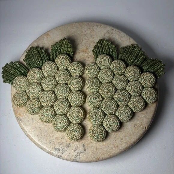 Vintage Bottle Cap Crochet Grape Cluster Potholders Set of 2 Green Gold Metallic