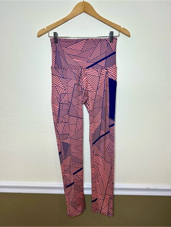 Icelantic Coral & Navy Geometric Print Leggings M