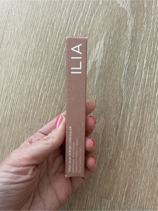 ILIA True Skin Serum Concealer — SC 1.5 SUMA