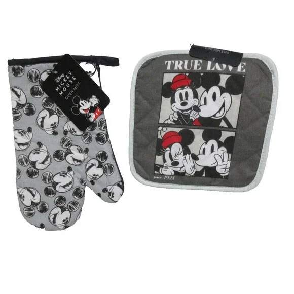 Disney Mickey Mouse 2 Pack Oven Mitt & Pot Holder Set NEw