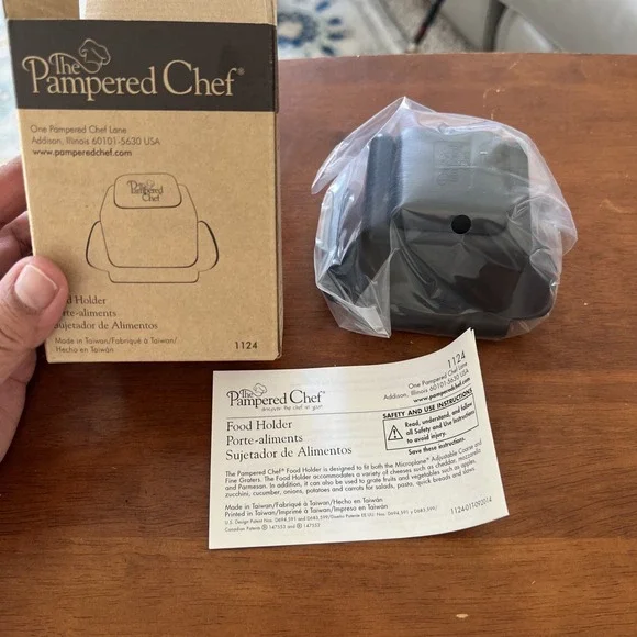 Pampered Chef Food Holder#1124 ‎ Attachment for Microplace adjustable grater