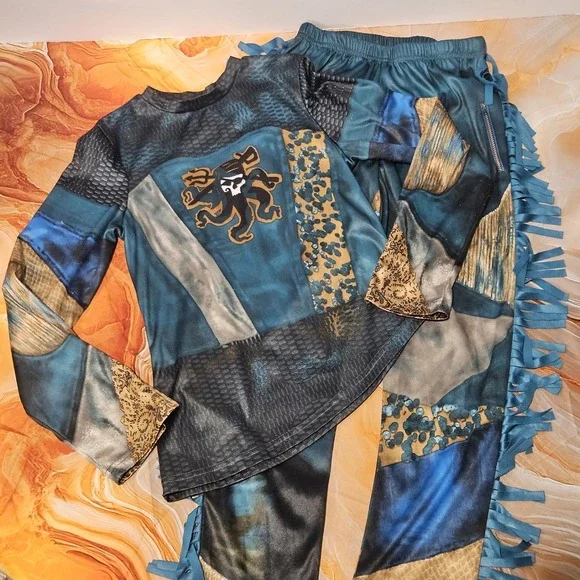 Disney Descendants Uma Costume Girls Size 9/10 Halloween Pirate Outfit