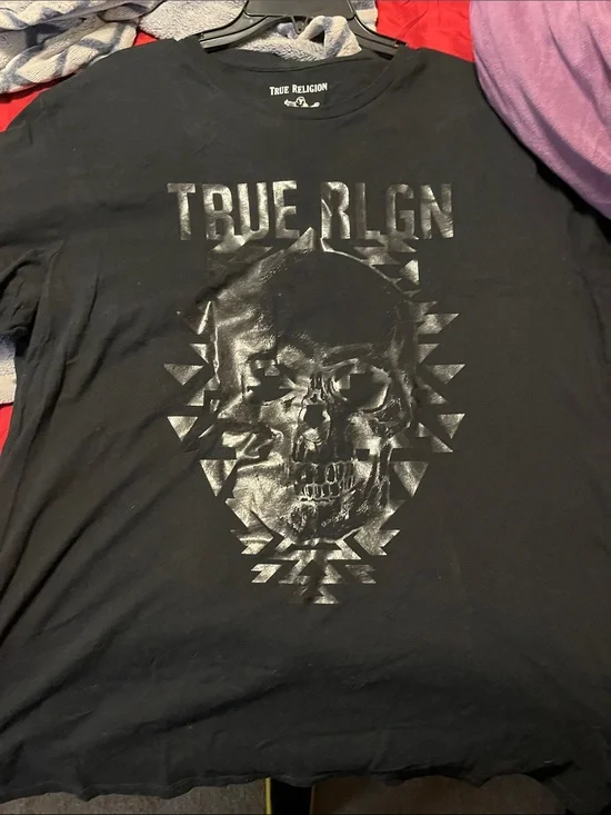 Black on black True Religion Short-Sleeve Tee with Skull Graphic