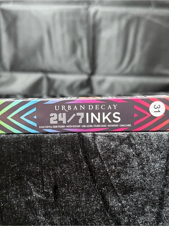 Urban Decay 24/7 Inks Liquid Eyeliner in shade “Mucho Mucho”