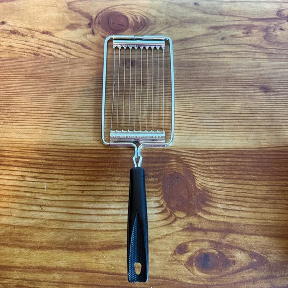 Ekco Products USA Tomato Egg Slicer Vintage Kitchen Gadget‎
