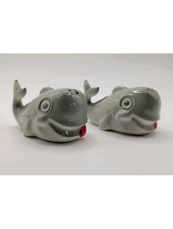 Vintage Japan  Whimsical Lenticular Eyes Whales Salt And Pepper Shakers