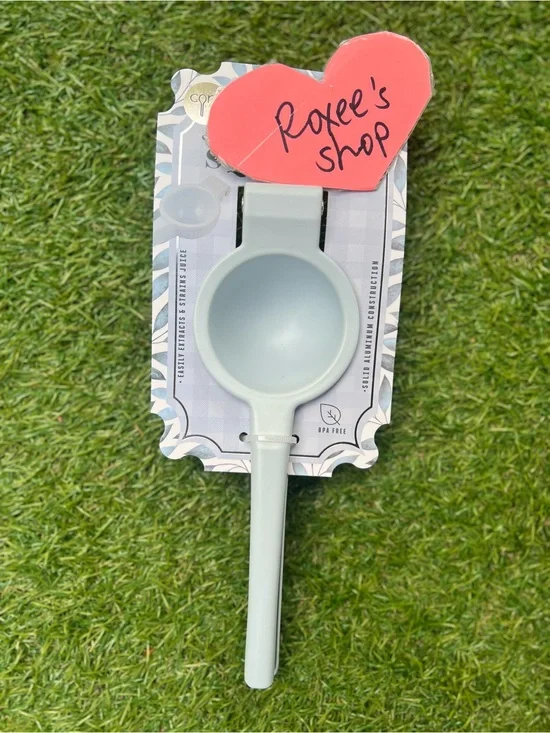 Baby Blue Lemon Squeezer