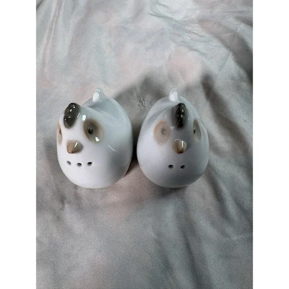 Hen Salt and Pepper Shakers Chicken Salt and Pepper Shakers Novelty Salt Shakers