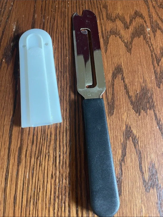 Pampered Chef Cheese Knife with Black Handle and White Sheath