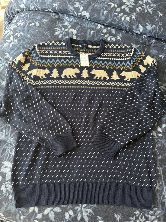 J. Crew Men’s Navy Crewneck Sweater with Cream Bear Fair Isle Size L