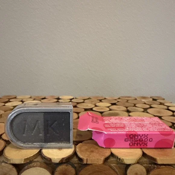 Mary Kay MK Signature Eye Color ONYX- 0.07oz‎ Discontinued