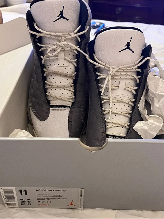 Jordan Men’s Sneakers in White and Gray