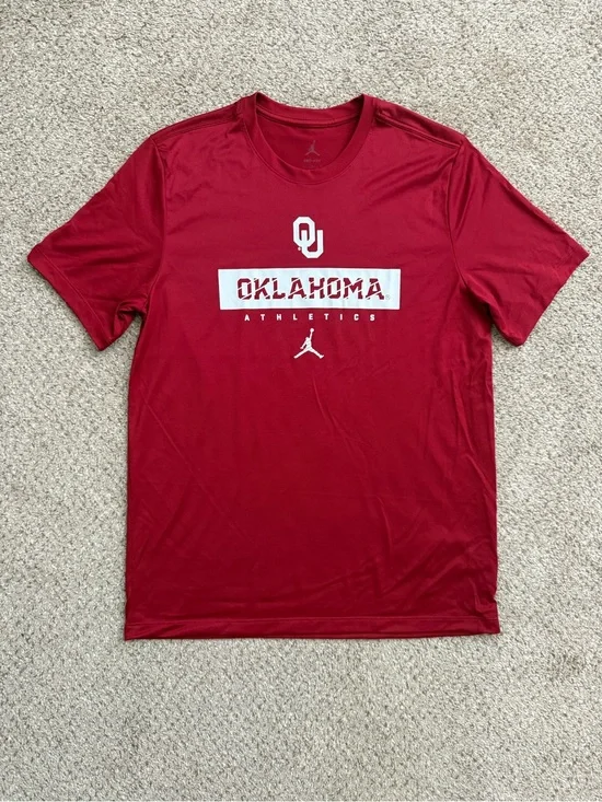 OU Football Player Exclusive Team Issued Jordan Crimson Oklahoma Tee Mens Large