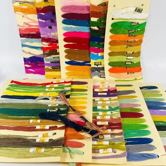 LOT 140 Vintage Embroidery Floss Skeins Assorted Colors DMC & More Craft Thread